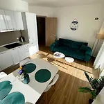Escape * Durrës